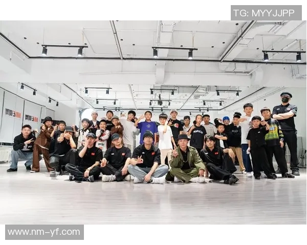 南京街舞队的盯防策略解析与街舞文化的深度融合探讨