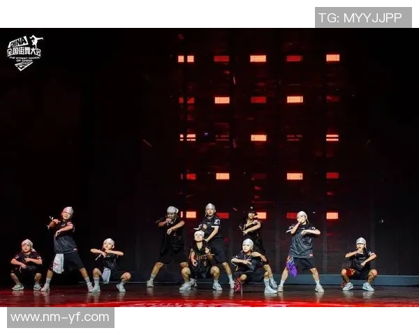 武汉街舞队与杭州街舞队赛后复盘团队协作的精彩瞬间与经验分享 武汉街舞队与杭州街舞队赛后复盘团队协作的精彩瞬间与经验分享